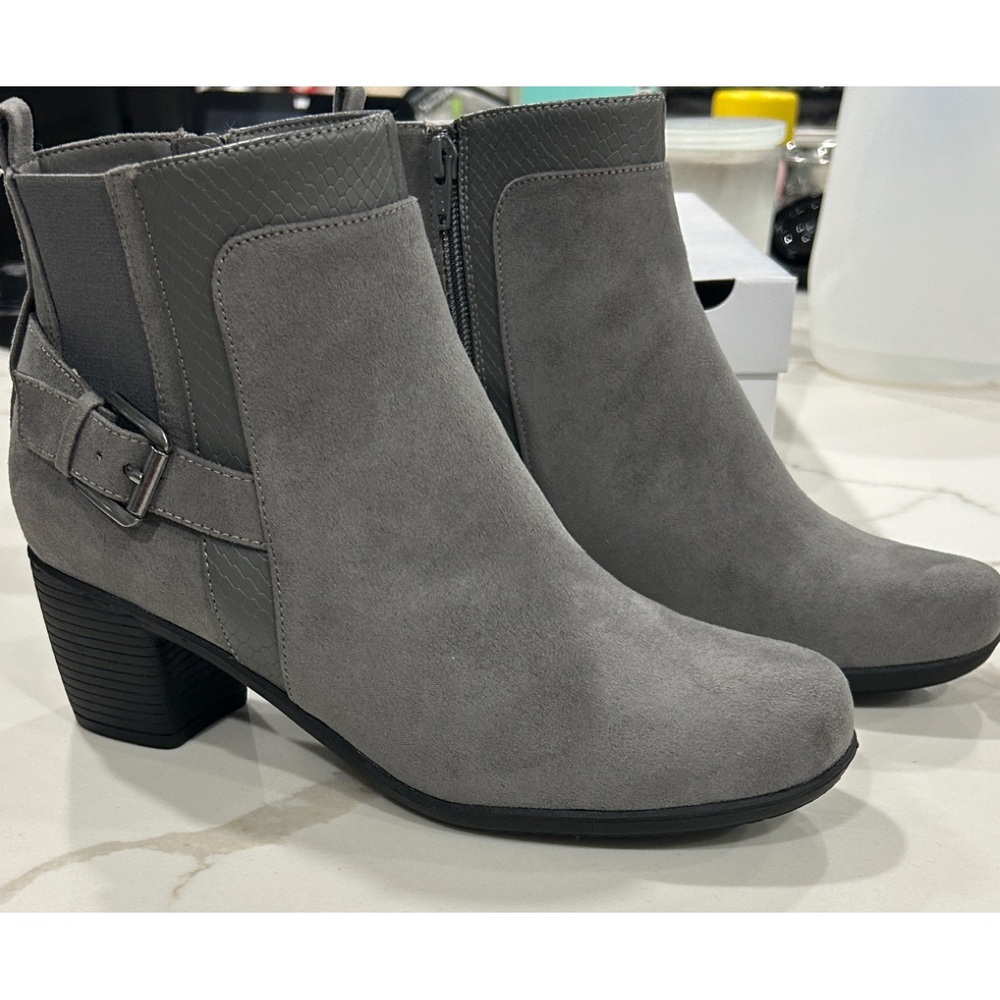 Croft & Barrow Women's Gray Ankle Booties